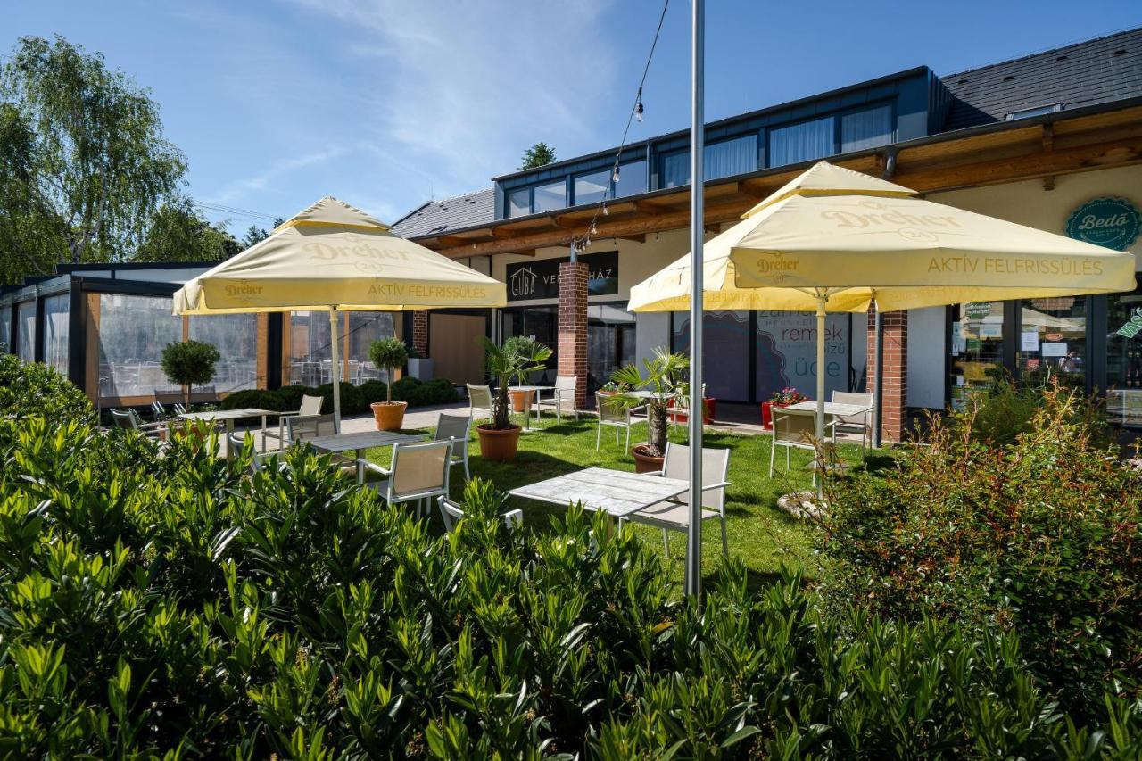 Pipacs Panir & Grill Garden Vendeghaz Hotel Gyorujbarat Exterior photo